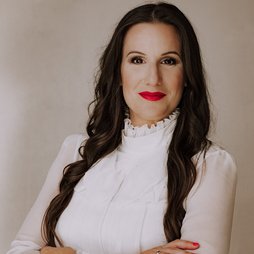 Nagy-Lizicska Dóra