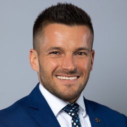 Bárkányi Norbert Advisor image OVB