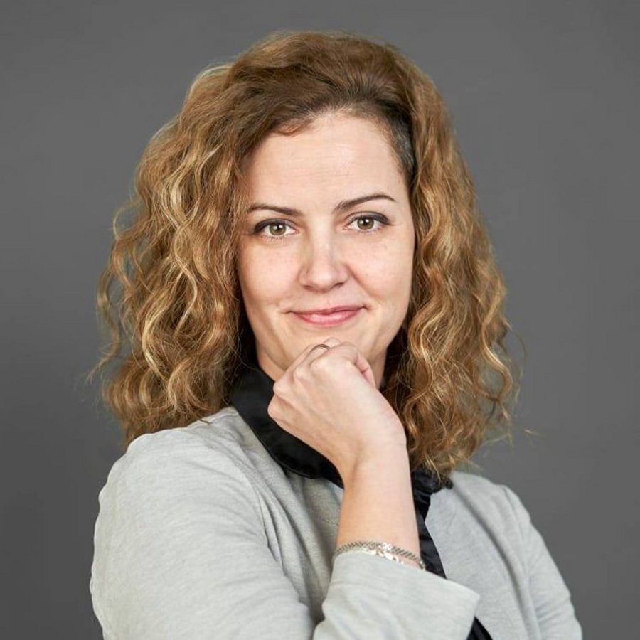 Hajduné Kárpáti Fruzsina