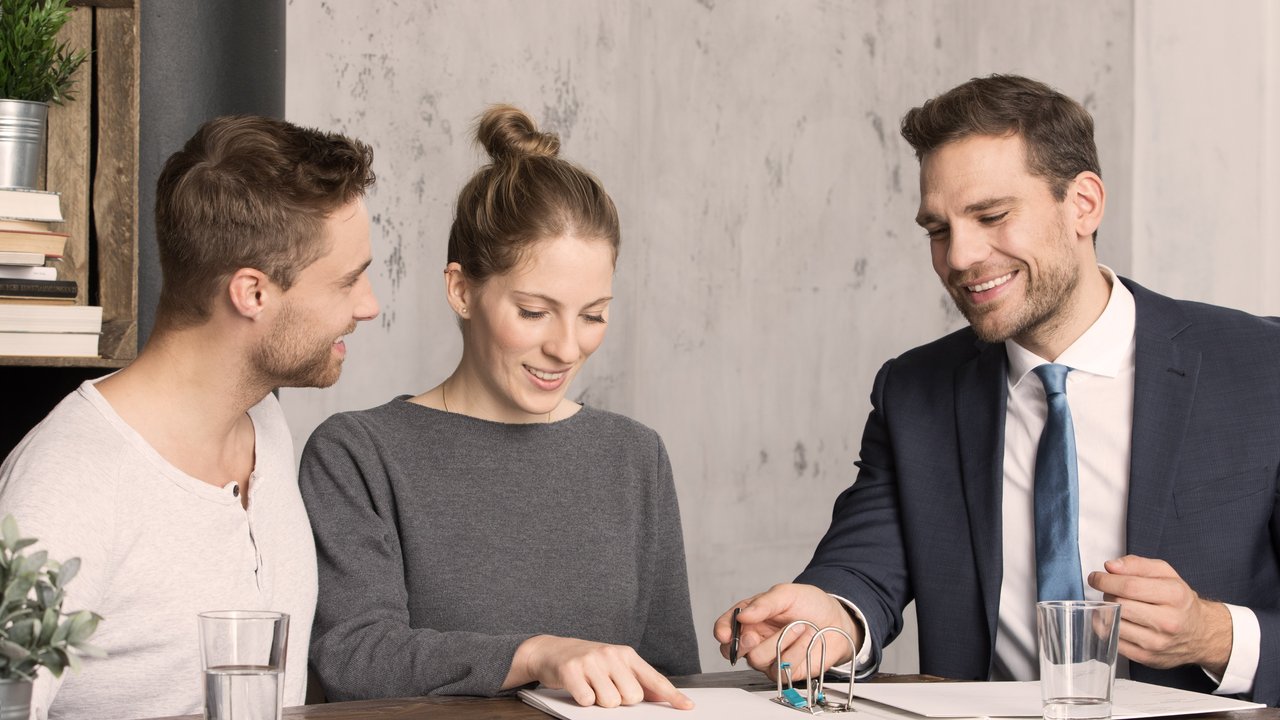 OVB Holding Hitelspecialista